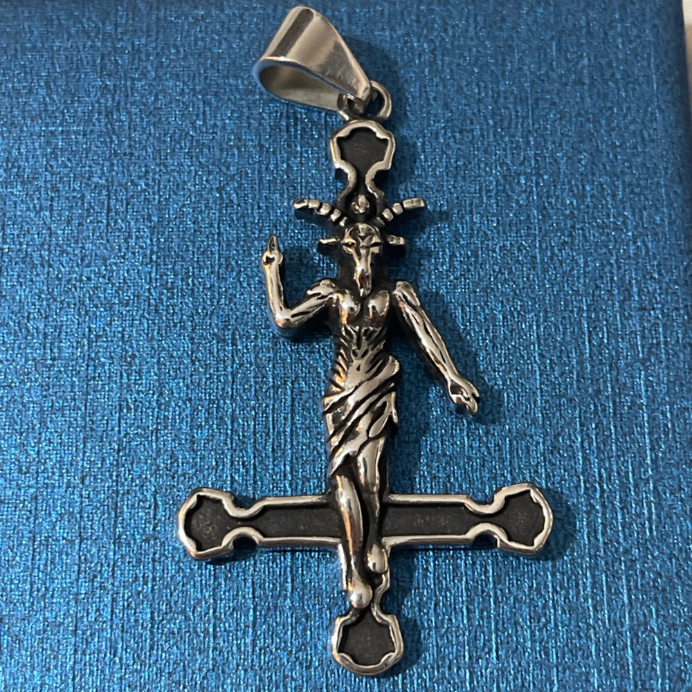 Gothic Crucifix Pendant | Heavy Metal Cross Necklace Charm | Alt/Grunge Jewelry